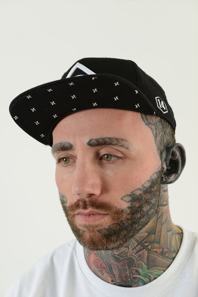 Image of SKULLDAGGERY SNAPBACK